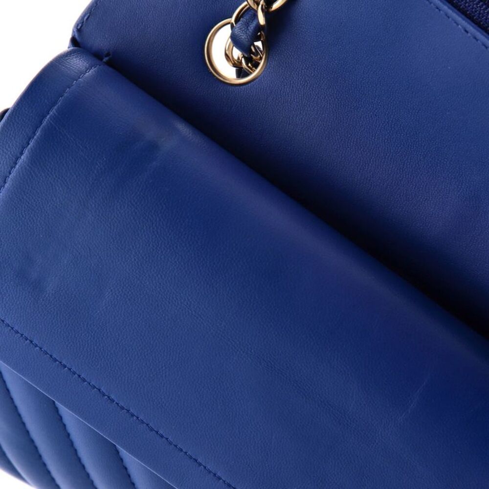Chanel Classic Double Flap Bag Chevron Lambskin Medium Blue - Picture 9 of 10